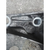 Кронштейн двигателя AUDI A6 C6 2006 4F0199352M