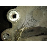 кулак передний левый Mercedes-Benz C-Класс W204/S204/C204 [рестайлинг] 2013 A2044202544