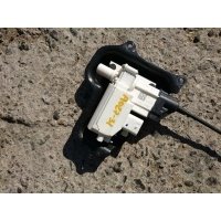 сервопривод доводчика двери задней левой MERCEDES-BENZ GL-CLASS (X166) 2014 A1667600900