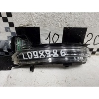 Повторитель поворота в зеркало заднего вида левого Skoda Kodiaq