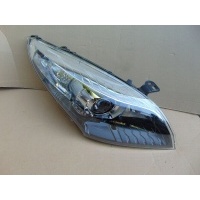 Фара правый ксенон renault megane 3 260105672r