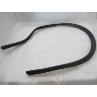 Уплотнитель капота капота volkswagen гольф vii 5g0823723b
