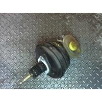 Цилиндр тормозной главный Volkswagen Passat 5 2000-2005 2001 4D0611021A
