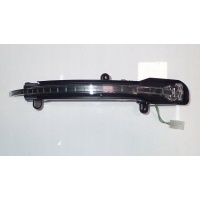 Поворотник зеркала правая 4l0949102 audi q7 4l