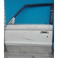 уплотнитель двери передней левой Mitsubishi Pajero 2 1995