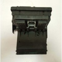 Блок предохранителей (блок реле) Volvo XC90 2002-2015 2008 30786890