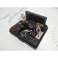 Блок предохранителей Nissan Qashqai 2008 284B7JD000