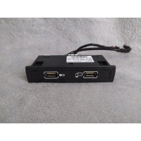Мерседес w176 a1728201700 гнезда usb