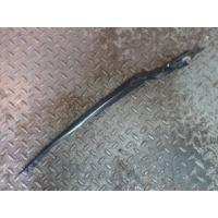 Щеткодержатель - левая BMW 7 E65 2001-2008 2002 61617208691