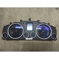 Щиток приборов (приборная панель) Volkswagen Touareg 2006 7L6920870L, 7L6920870L