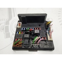 Блок предохранителей Nissan Qashqai 2007 284B7JD000