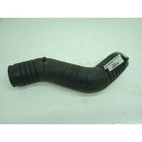 Патрубок воздушного фильтра Volkswagen Passat B3 1990 357129627B