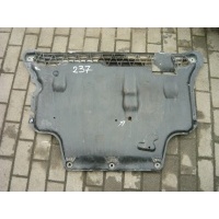 Passat b8 октавия 3 крышка под двигатель 3q0825901a