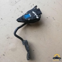 Педаль газа Volkswagen Sharan 1 поколение 1998 7M1723507