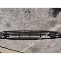 Заглушка (решетка) в бампер передний Renault Scenic 2 2005 8200140331