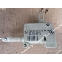 Активатор замка багажника Volkswagen Passat 1999 3B0959781B