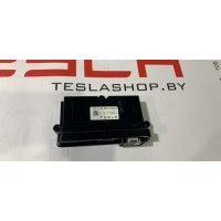 Блок контроля стояночного тормоза Tesla Model S 2012 1007618-00-D