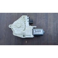 Моторчик стеклоподъемника передний левый A5 S5,RS5 1 2011 8K0959801