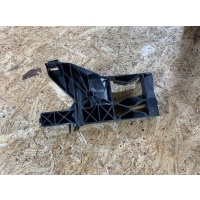 крепление фары (кронштейн фары) правой Audi A6 4G/C7 2012 4G0805608