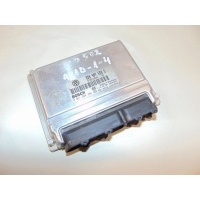 Блок управления двигателем Volkswagen Passat B5 1996-2005 8D0907558S