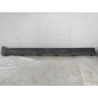 Накладка на правый порог Land Rover Freelander 2 2006-2014 LR001680