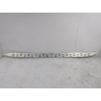 Накладка левой подножки Mercedes X166 GL 2012-2016 A1666900575