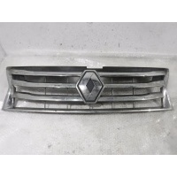 Решетка радиатора Renault Duster 2010- 623825665R