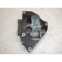 Кронштейн компрессора кондиционера Volkswagen Passat B5 1996-2005 06B260885D