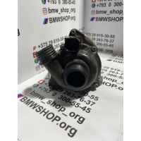 водяная помпа BMW X5 E70 [рестайлинг] 2012 11517632426