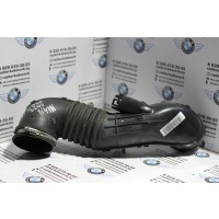 патрубок интеркулера BMW 3 серия E90/E91/E92/E93 [рестайлинг] 2011 13717804846
