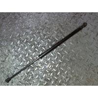 Амортизатор крышки багажника правая Hyundai Accent 1999-2010 2006 817801E000