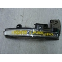 Указатель поворота правого зеркала Land Rover Range Rover IV (2012-2017) LR027945