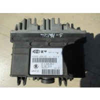 Блок управления двигателем Volkswagen Golf 1996 032906030m