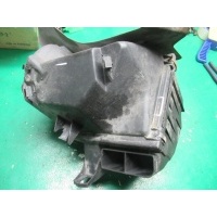 Корпус воздушного фильтра Volkswagen Passat 1998 058133837e
