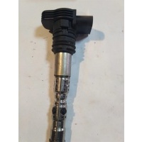 Катушка зажигания Audi A6 2000 06B905115L