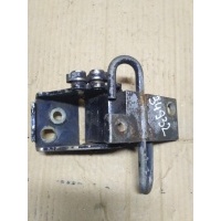 Петля двери передней правой нижняя Audi A4 1997 8D0831412B