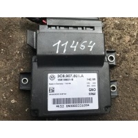 Блок управления стояночного тормоза Volkswagen Passat 2009 3C8907801A