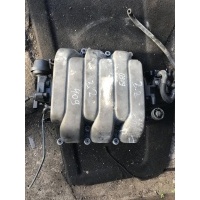 Коллектор впускной Audi A4 2006 06E133210K