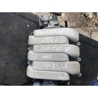 Коллектор впускной Audi A6 2006 06E133210K