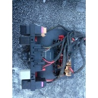 Блок бортовой сети Volkswagen Touran 2006 3C8937049E