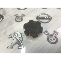 Крышка маслозаливной горловины Toyota Avensis 12180-21010