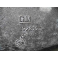 Кронштейн двигателя Buick Regal V 2009 - 2013 2011 13227754,