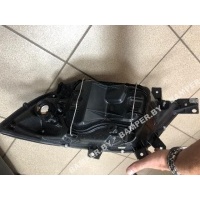 Фара правая Mercedes Sprinter 2004 9018202761