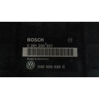 Блок управления двигателем Volkswagen Golf 3 поколение 1992 0261200257, 030906026C