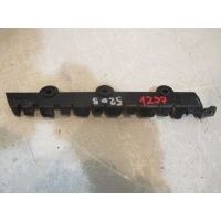 Направляющая заднего бампера правая Skoda Fabia 2 2007-2015 5j6807394