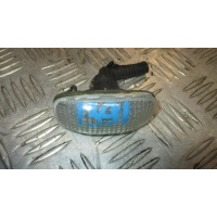 Повторитель на крыло Nissan Primera P12 2001-2007 26160AU300