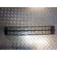 Решетка в бампер центральная Skoda Rapid 2013- 60U8536779B9