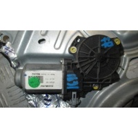 Моторчик стеклоподъемника Kia Sportage 2010-2015 824603W000