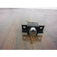 Кнопка открывания бардачка Jaguar XF 2007-2015 AX23F062A00BA