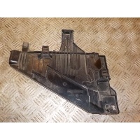 Кронштейн фар правый Land Rover Freelander 2 2007-2014 LR001541